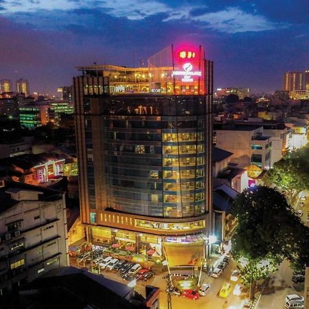 Hermes Palace Hotel Medan Buitenkant foto